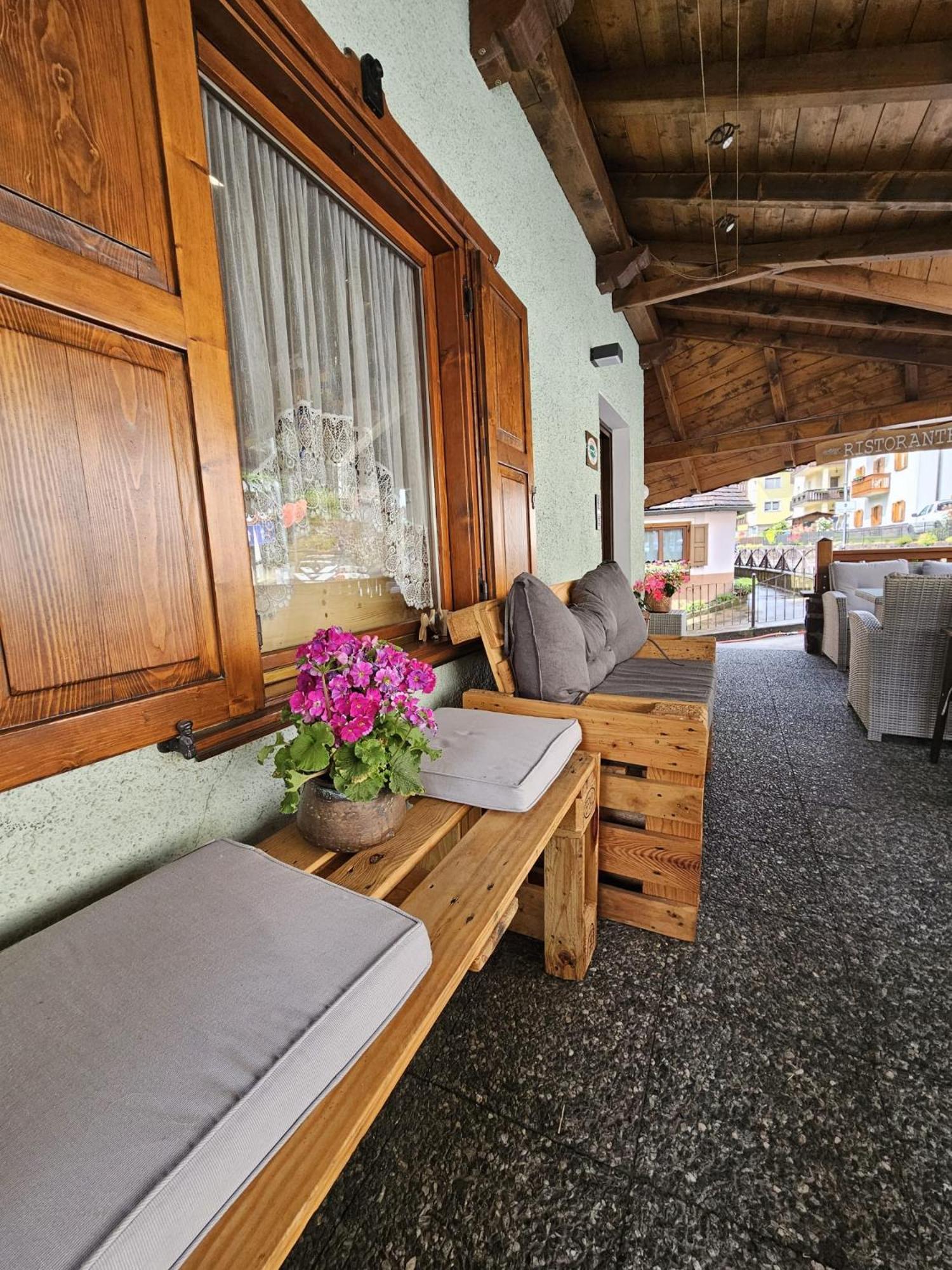 Hotel Miravalle Imer Buitenkant foto