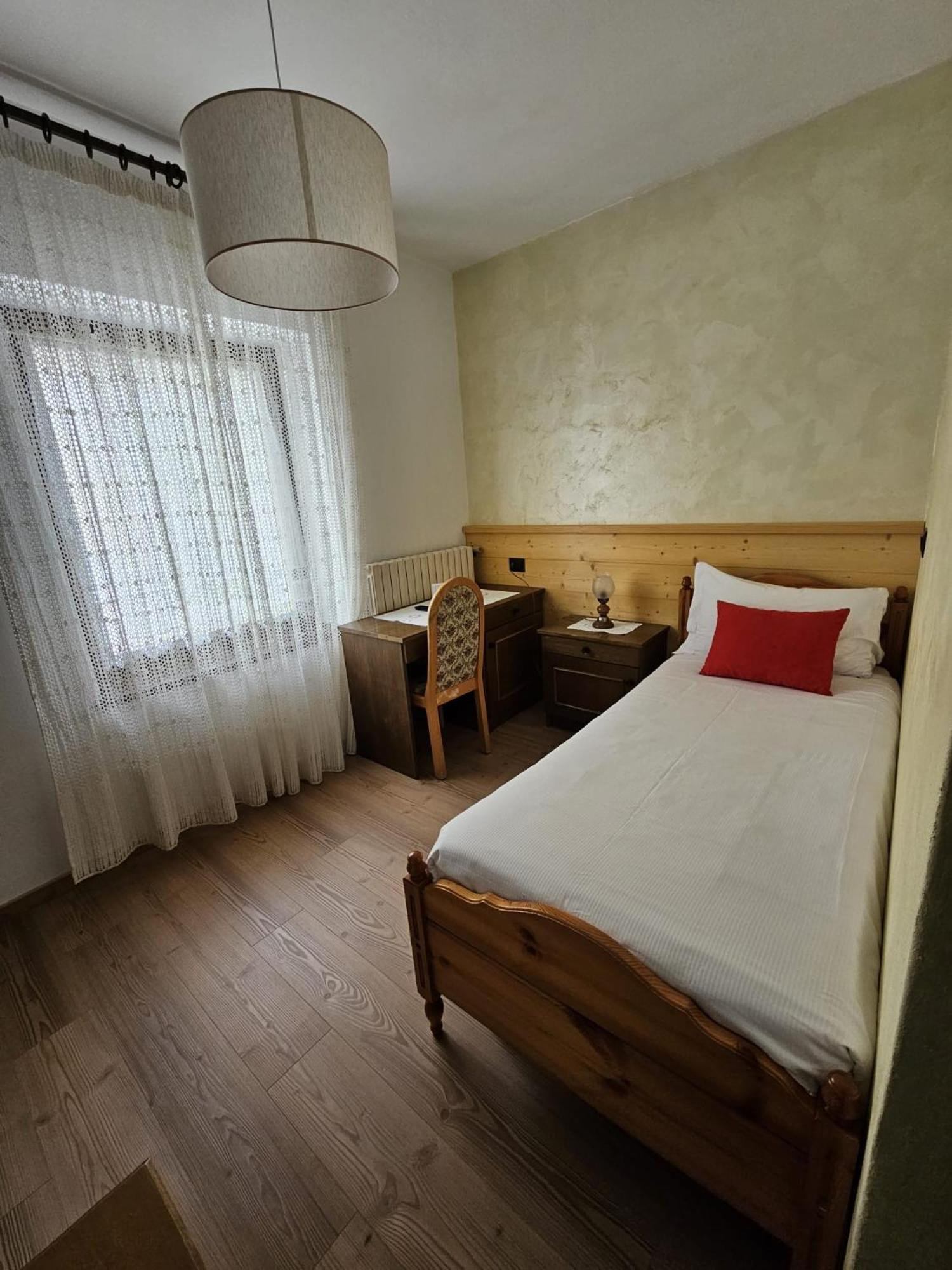 Hotel Miravalle Imer Buitenkant foto